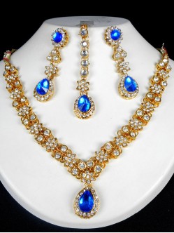 Kundan Jewelry Set